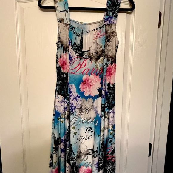 Dresses & Skirts - Floral midi dress , Paris theme size s/m